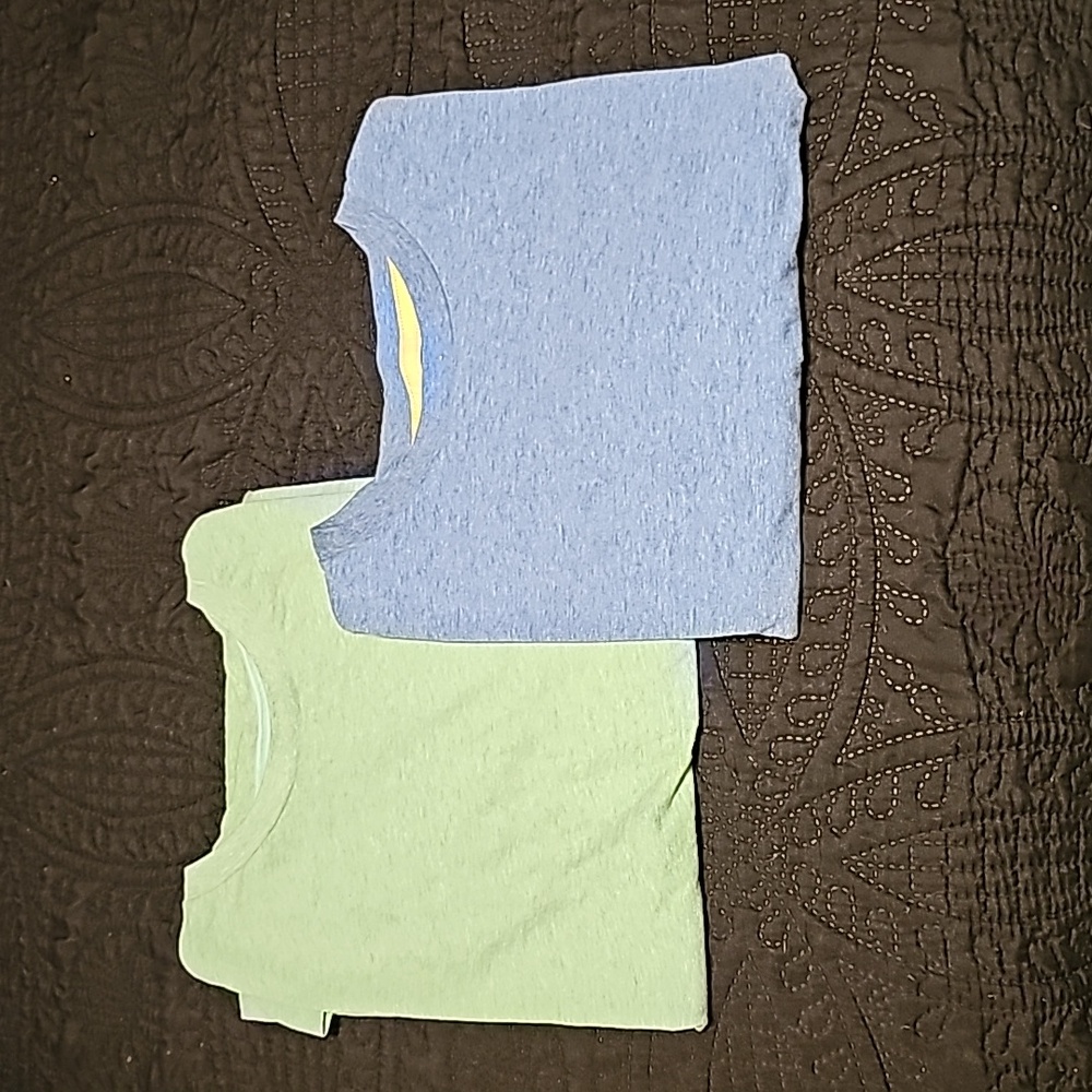 3 Plain shirts